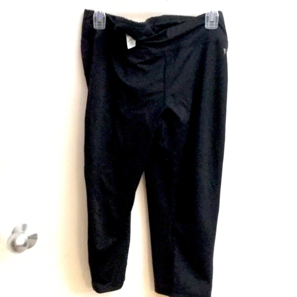 Capri Leggings- like new!!